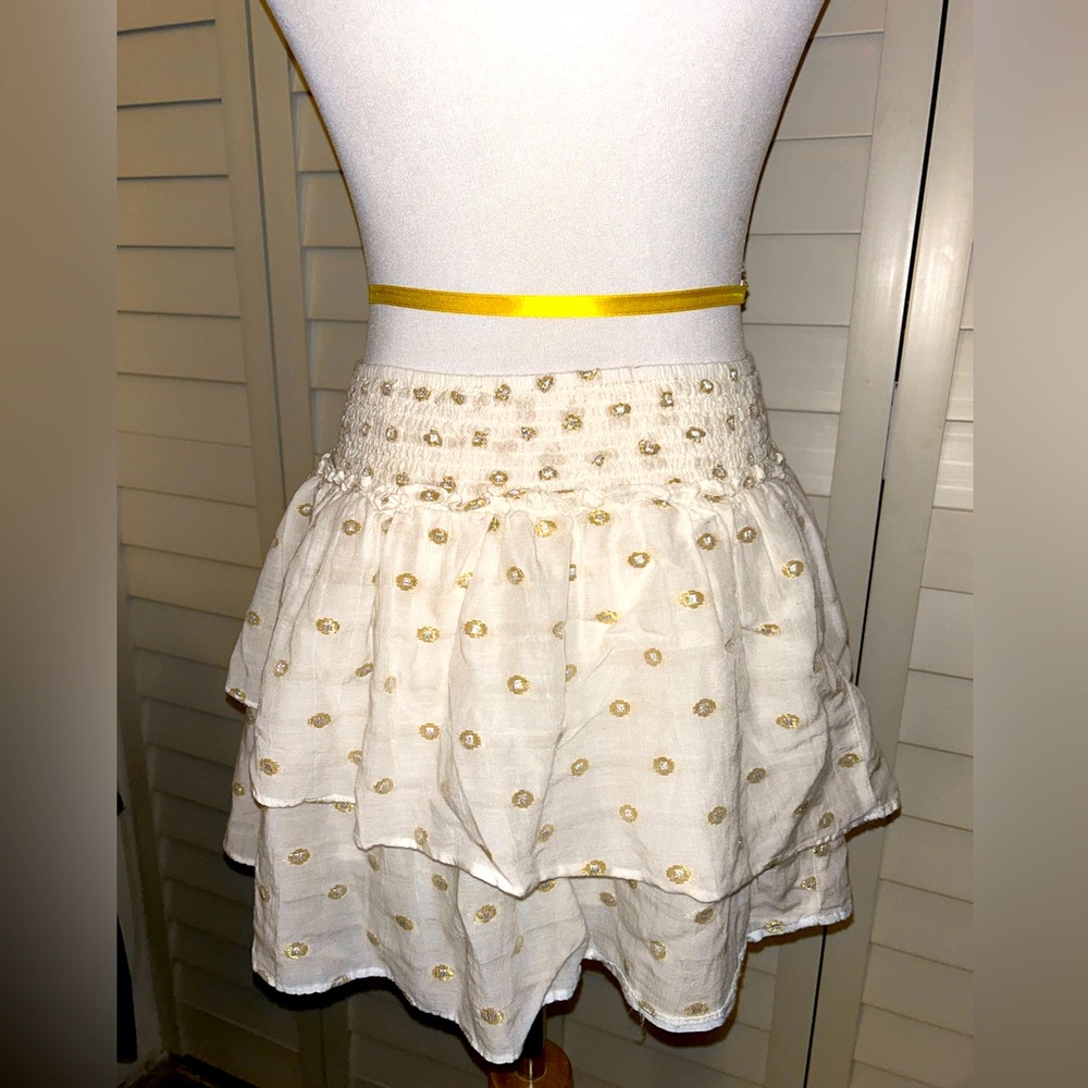 EUC- ZARA WHITE AND GOLD SKIRT